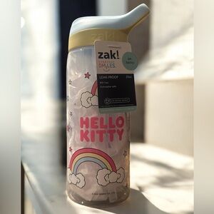Zak! Kitty Rainbow Water Bottle